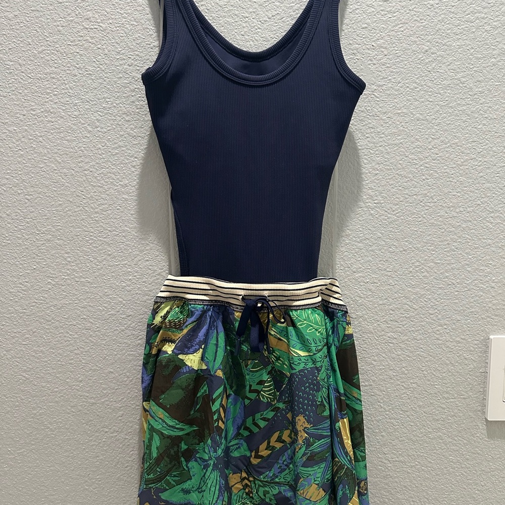 S, NWT Navy Ribbed Tennis Romper with Tropical Print Skirt by Aerie - Picture 3 of 9